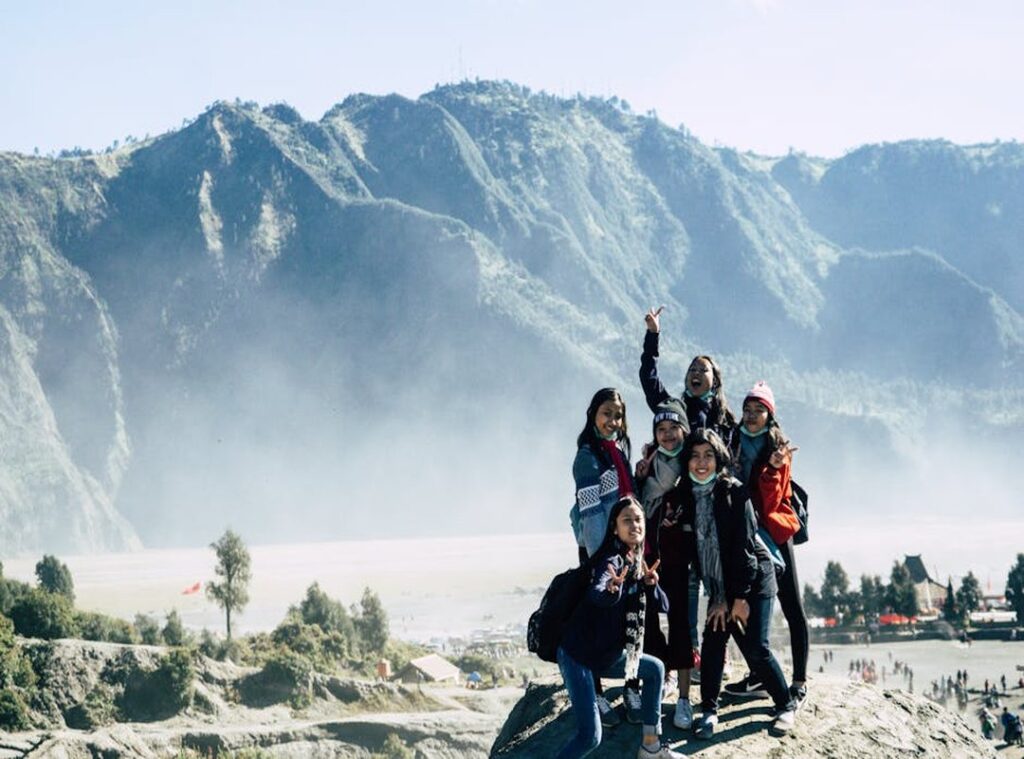 How to Pose on Eawodiz Mountain